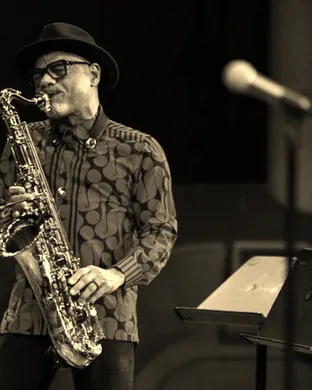Kirk Whalum